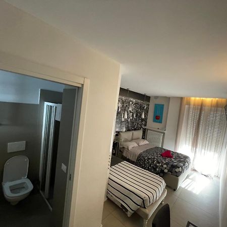 Smile Accomodation Sarre Bagian luar foto